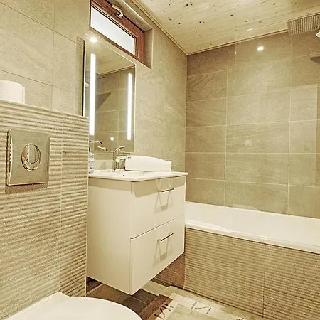 Le Schwarzwald - A Proximité Des Stations De *